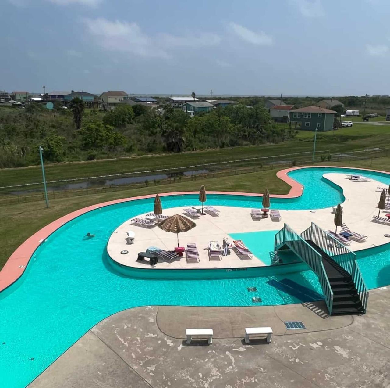 500 Ft To Beach Upscale Beach Home Golf Cart With Fire Pit For 14 Bolivar Peninsula Eksteriør billede